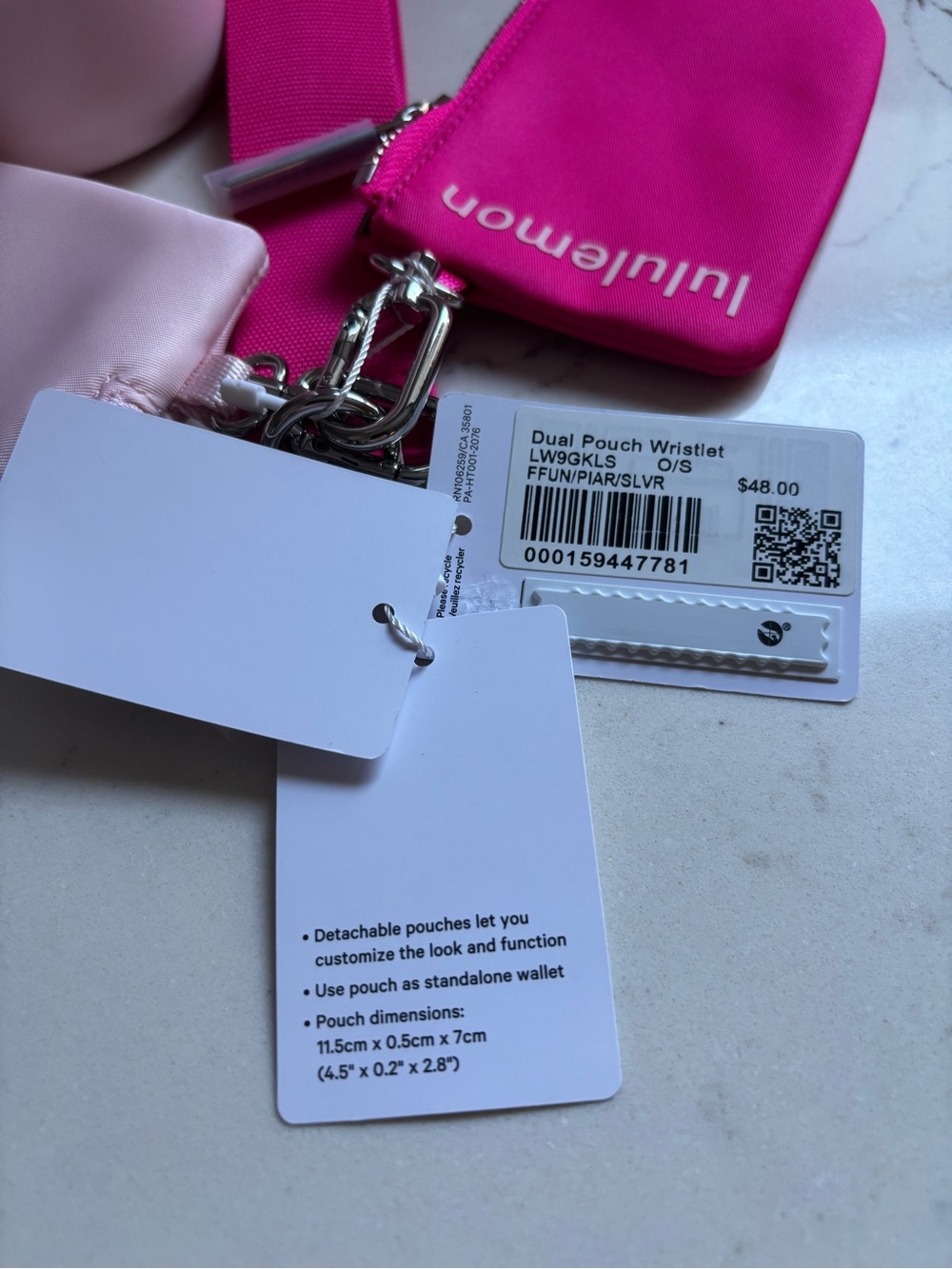 Lululemon Essentials Gift Set–Wristlet, Bottle, Bottle Bands + Tote $109 Value - Picture 2 of 9